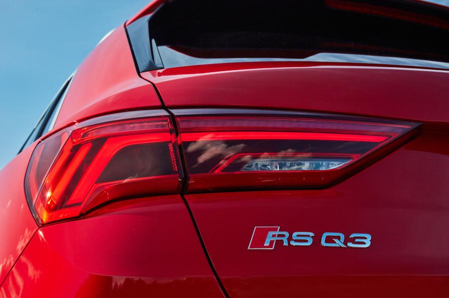 Детали экстерьера Audi RS Q3 2020 года  (AU) (фото 30 из 31)